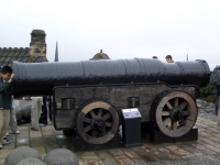 edinbur-mons-meg.jpg